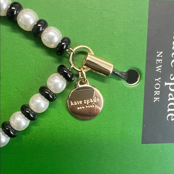 Kate Spade ♠️ | Beaded Phone Charm - Picture 6 of 6